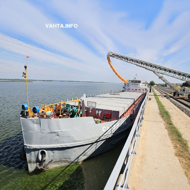 Грузовой порт в Татарстане связал три моря: Черное, Каспийское и Балтийское
